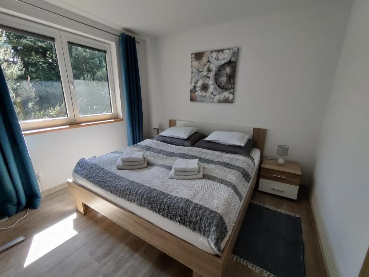 Apartman Pod Lipou - Samostatny Objekt Jaroměř Εξωτερικό φωτογραφία