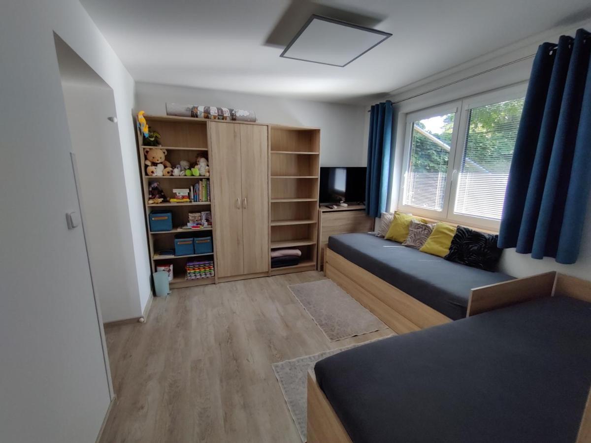 Apartman Pod Lipou - Samostatny Objekt Διαμέρισμα Jaroměř Εξωτερικό φωτογραφία