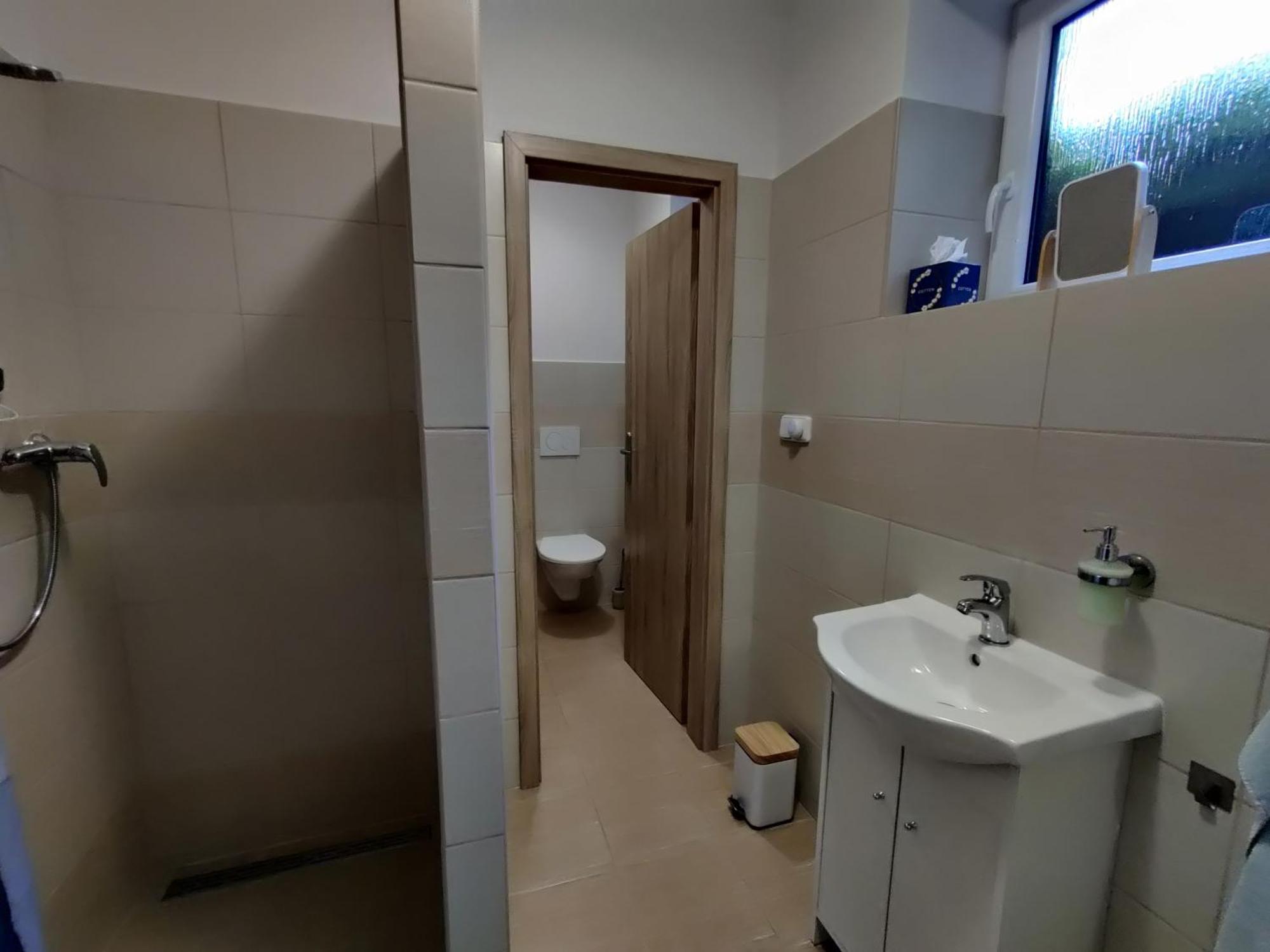 Apartman Pod Lipou - Samostatny Objekt Διαμέρισμα Jaroměř Εξωτερικό φωτογραφία